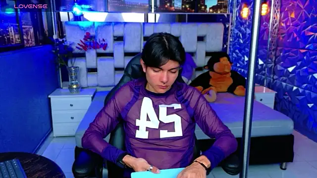 alandelrey57 online show from March 17, 2026, 8:45 pm