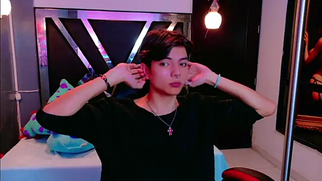 alandelrey57 online show from February 12, 2026, 2:00 am