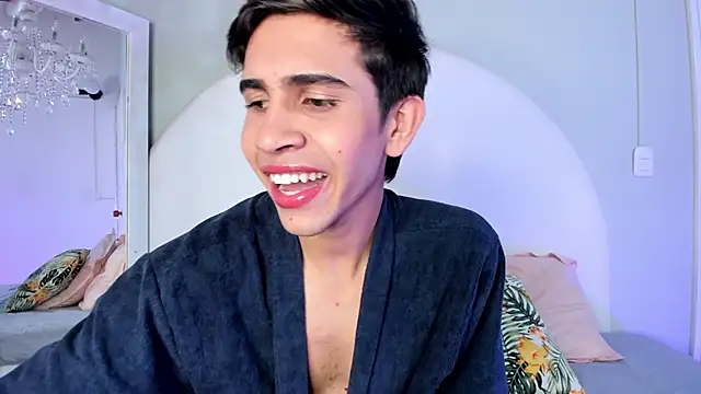 JoshuaSanzz online show from November 27, 2025, 4:24 am