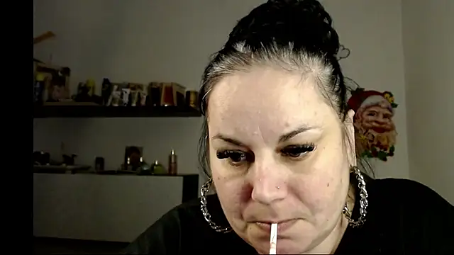 andreea2011 online show from February 6, 2026, 7:32 pm