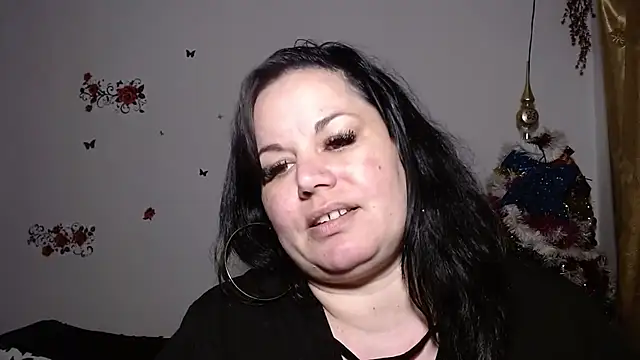 Snapshot of andreea2011 chatting on October 6, 2025, 7:47 pm andreea2011 online show from October 6, 2025, 7:47 pm