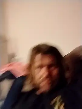 shortridgeryan3 online show from April 8, 2026, 3:41 am