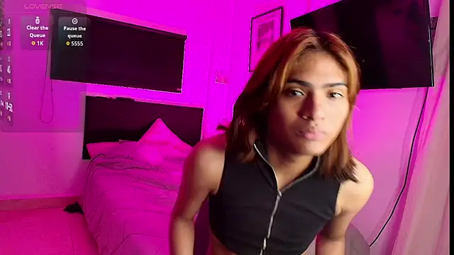 imgerver online show from December 18, 2025, 1:26 pm