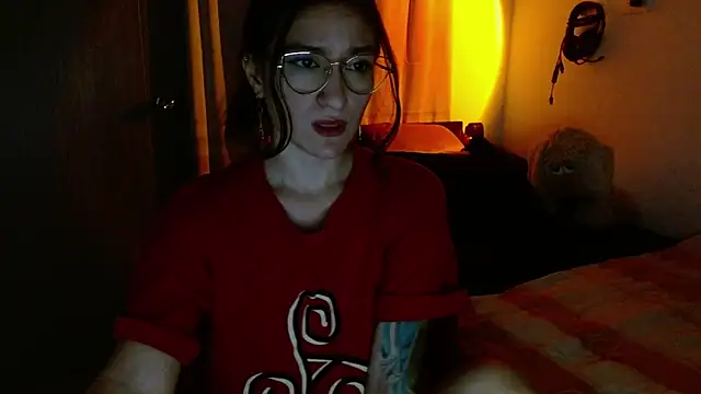 lia ana online show from May 8, 2026, 6:28 am