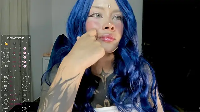 AlinaLukyanova online show from April 29, 2026, 4:05 am
