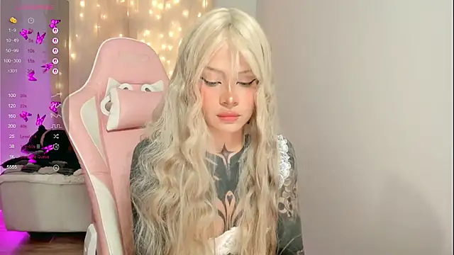 AlinaLukyanova online show from December 16, 2025, 3:55 am