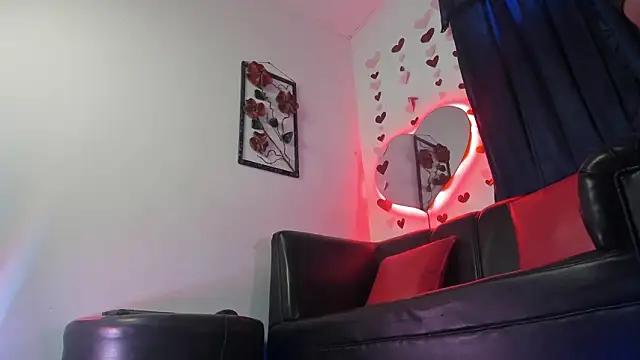 Snapshot of winderling chatting on March 12, 2026, 4:44 pm winderling online show from March 12, 2026, 4:44 pm