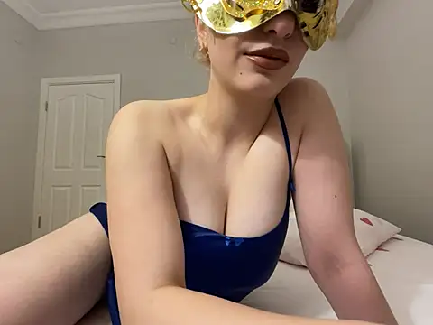 Elifeylull online show from April 9, 2026, 10:16 pm