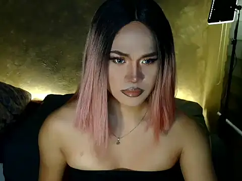 Snapshot of YllanaAltheaXxX chatting on March 15, 2026, 12:23 pm YllanaAltheaXxX online show from March 15, 2026, 12:23 pm