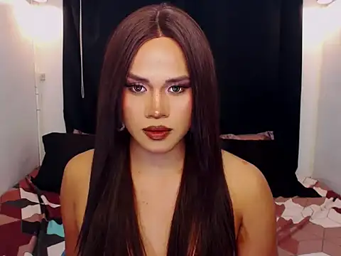 YllanaAltheaXxX online show from January 15, 2026, 1:31 am