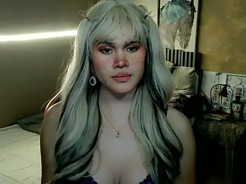 YllanaAltheaXxX online show from May 10, 2026, 7:38 pm