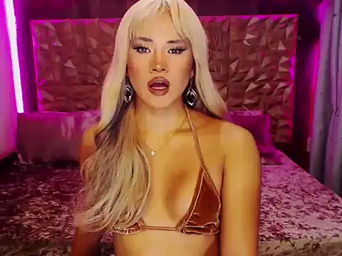 YllanaAltheaXxX online show from November 3, 2025, 10:52 am