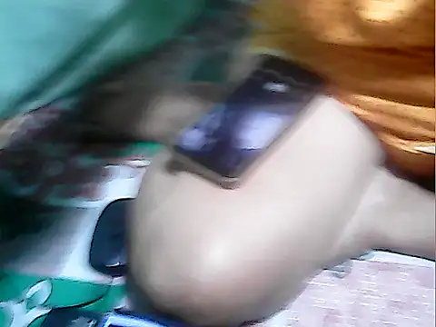 Snapshot of Juicy_69xx chatting on October 14, 2025, 8:42 pm Juicy 69xx online show from October 14, 2025, 8:42 pm