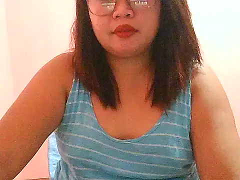 Snapshot of fresh_rosie chatting on March 13, 2026, 12:10 pm fresh rosie online show from March 13, 2026, 12:10 pm