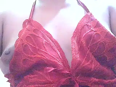 Snapshot of fresh_rosie chatting on April 4, 2026, 1:12 am fresh rosie online show from April 4, 2026, 1:12 am