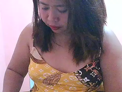 Snapshot of fresh_rosie chatting on April 9, 2026, 6:25 pm fresh rosie online show from April 9, 2026, 6:25 pm