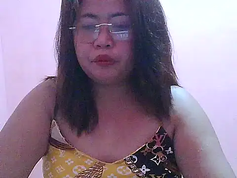 Snapshot of fresh_rosie chatting on April 24, 2026, 2:19 pm fresh rosie online show from April 24, 2026, 2:19 pm