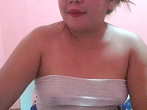 Snapshot of fresh_rosie chatting on April 12, 2026, 7:17 pm fresh rosie online show from April 12, 2026, 7:17 pm