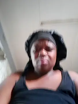 Snapshot of cairococo chatting on November 19, 2025, 4:07 pm cairococo online show from November 19, 2025, 4:07 pm