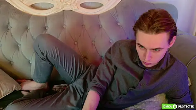 WilliamDyson online show from March 18, 2026, 4:04 am