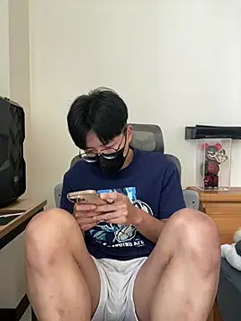 Snapshot of Allen20y chatting on July 18, 2026, 6:11 am Allen20y online show from July 18, 2026, 6:11 am