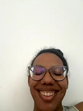 Valen1800 online show from October 20, 2025, 8:31 pm