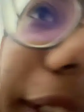 Valen1800 online show from March 12, 2026, 12:05 am