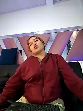 sara-lopez1 online show from November 6, 2025, 11:42 pm