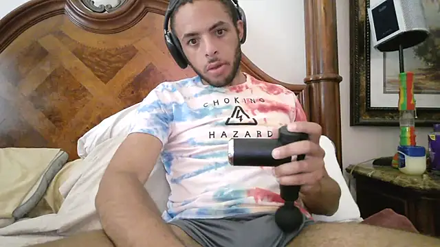 DERTYLAY online show from July 25, 2026, 8:15 pm