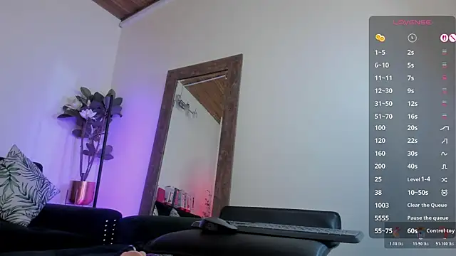 tyler jones  online show from December 18, 2025, 5:12 am