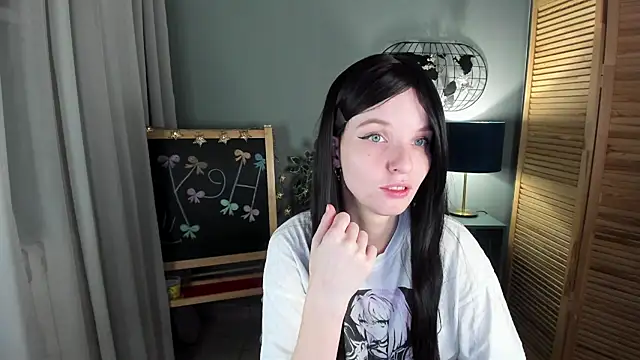 Madelaineses online show from November 18, 2025, 9:34 am