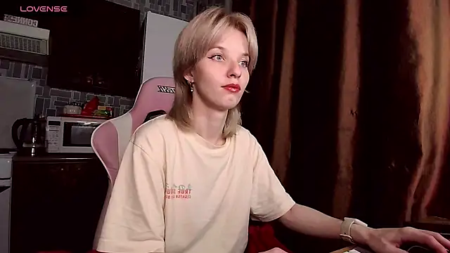 Madelaineses online show from May 28, 2026, 5:30 pm