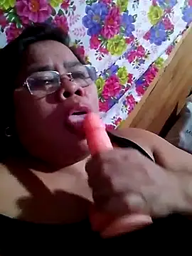 Snapshot of Huge_mama69 chatting on September 23, 2025, 11:50 am Huge mama69 online show from September 23, 2025, 11:50 am