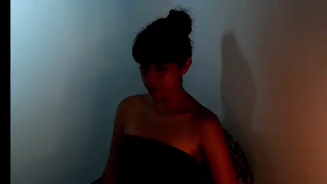 Snapshot of meganmiauu chatting on July 9, 2026, 9:32 am meganmiauu online show from July 9, 2026, 9:32 am
