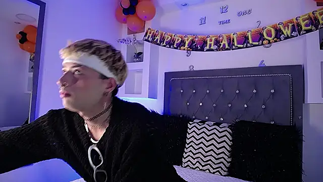 OzorioDany online show from October 14, 2025, 4:13 am