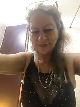 Snapshot of MaryeLunna chatting on February 18, 2026, 12:34 pm MaryeLunna online show from February 18, 2026, 12:34 pm