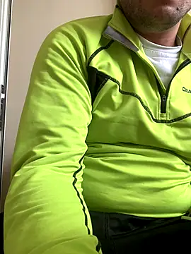 milenski74 online show from December 16, 2025, 10:41 am