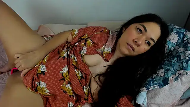 Brianna Angelina online show from November 18, 2025, 4:32 pm