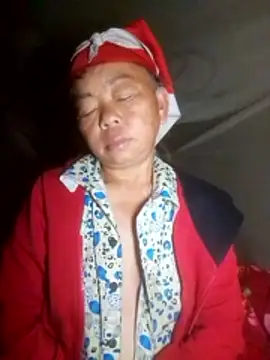 VangLe73 online show from October 19, 2025, 8:55 pm