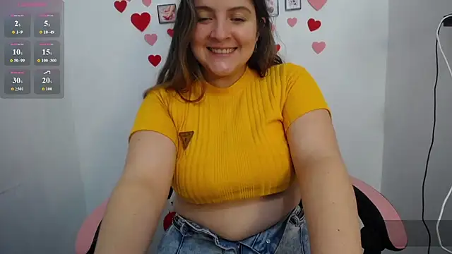 Snapshot of Pregnant_Kloe chatting on June 10, 2026, 12:45 am Pregnant Kloe online show from June 10, 2026, 12:45 am