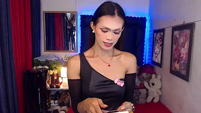 Snapshot of Ivory_katt chatting on October 6, 2025, 6:19 pm Ivory katt online show from October 6, 2025, 6:19 pm