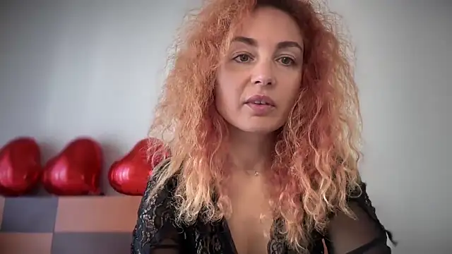 Reddgiirl online show from March 13, 2026, 9:14 am