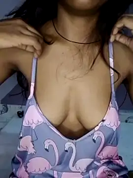 Snapshot of Mona_Lucky chatting on April 14, 2026, 2:49 am Mona Lucky online show from April 14, 2026, 2:49 am