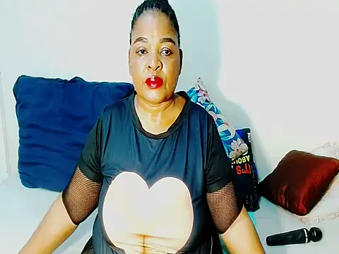Love-Racheal75 online show from May 14, 2026, 4:20 am