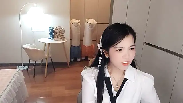 XiaoAnQi online show from September 30, 2025, 2:12 pm