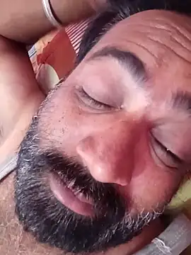 Snapshot of hard_boy9455 chatting on April 12, 2026, 1:31 am hard boy9455 online show from April 12, 2026, 1:31 am