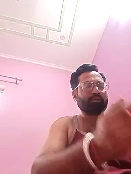 Snapshot of hard_boy9455 chatting on April 3, 2026, 1:45 am hard boy9455 online show from April 3, 2026, 1:45 am