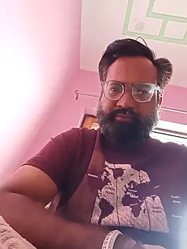 Snapshot of hard_boy9455 chatting on October 15, 2025, 3:05 am hard boy9455 online show from October 15, 2025, 3:05 am