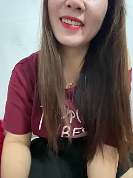 Moan Mary online show from November 1, 2025, 8:03 pm