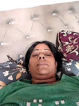 Snapshot of Soniya_Roy chatting on April 19, 2026, 4:35 am Soniya Roy online show from April 19, 2026, 4:35 am